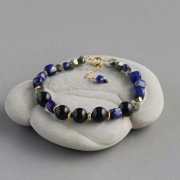 Black Nephrite × Lapis lazuli bracelet /ブラックネフライト(黒翡翠)、ラピスラズリ | Hariqua-パワーストーンジュエリー-